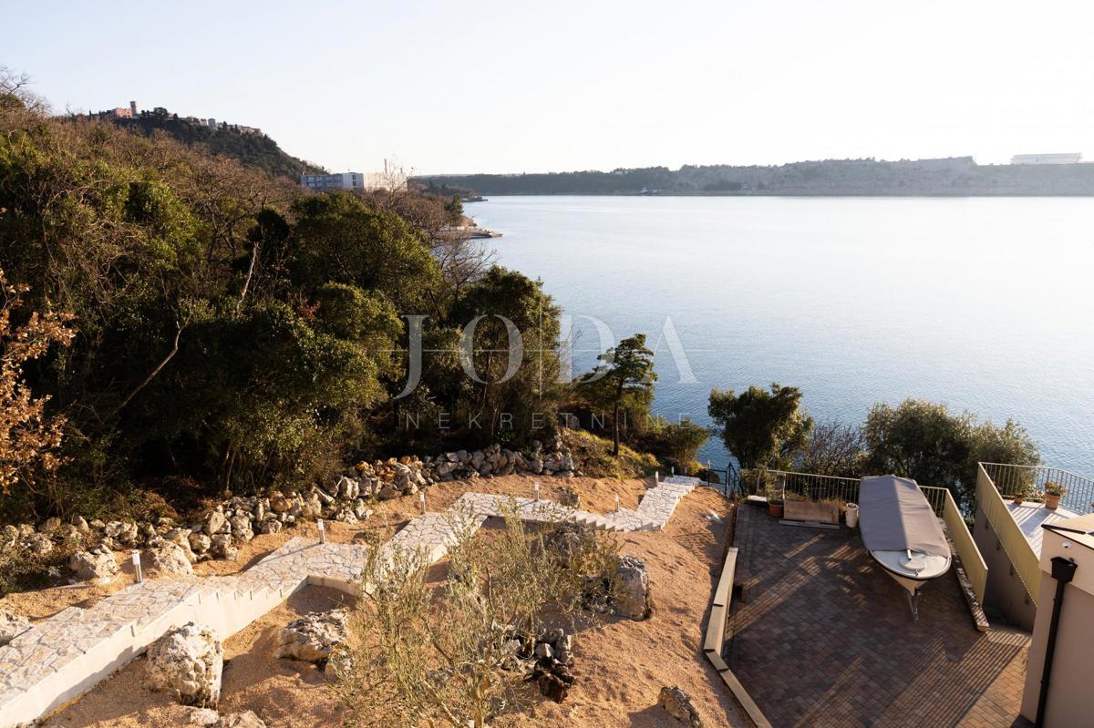 Villa prima fila sul mare con vista panoramica