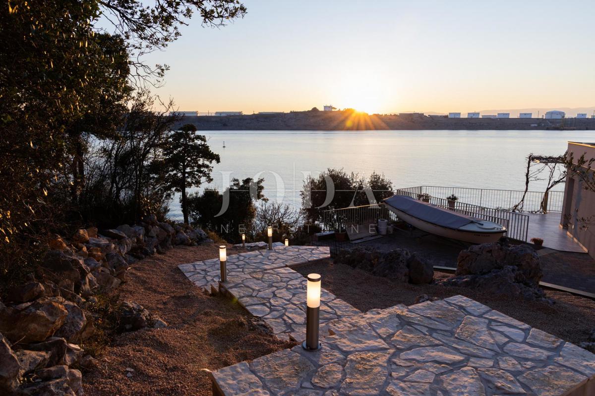 Villa prima fila sul mare con vista panoramica