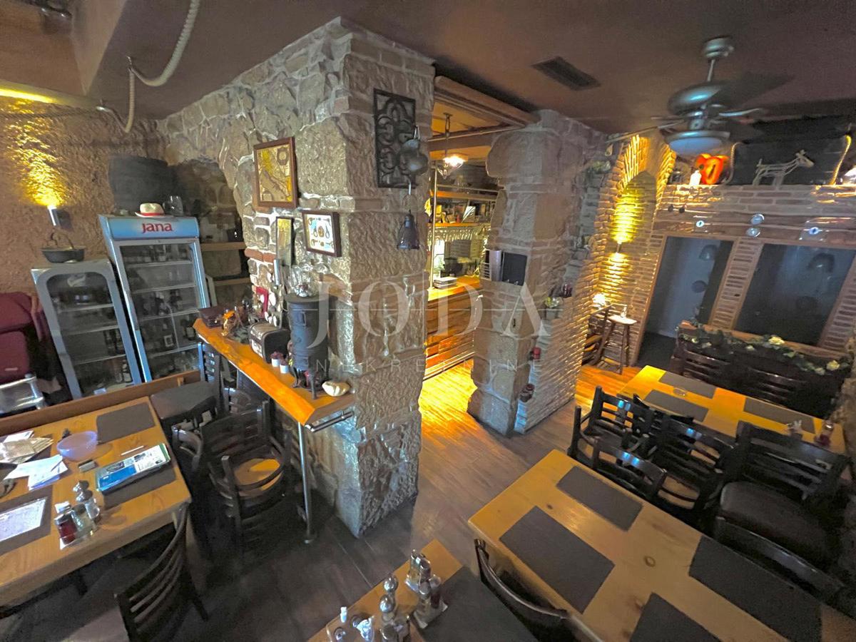 Crikvenica, trattoria nel centro città