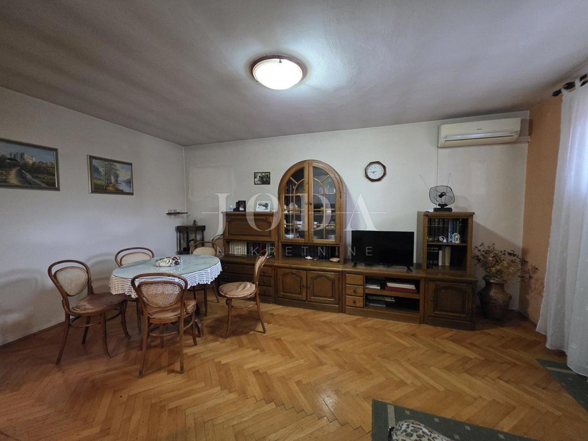 SENJ, appartamento con due camere da letto in un'ottima posizione