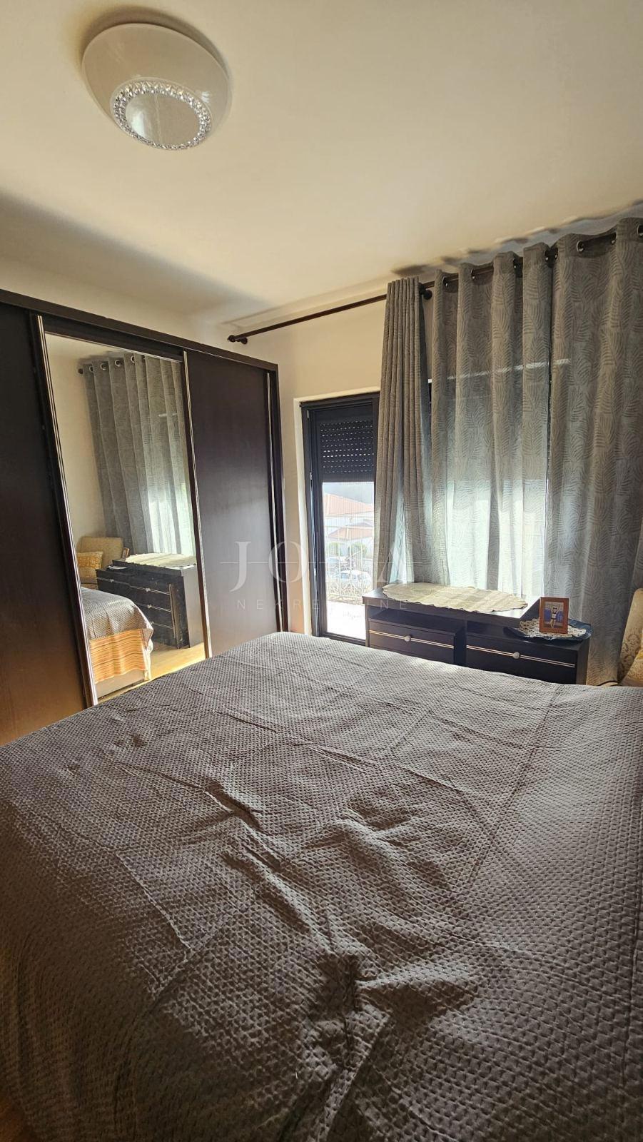 Novi Vinodolski, appartamento e due monolocali