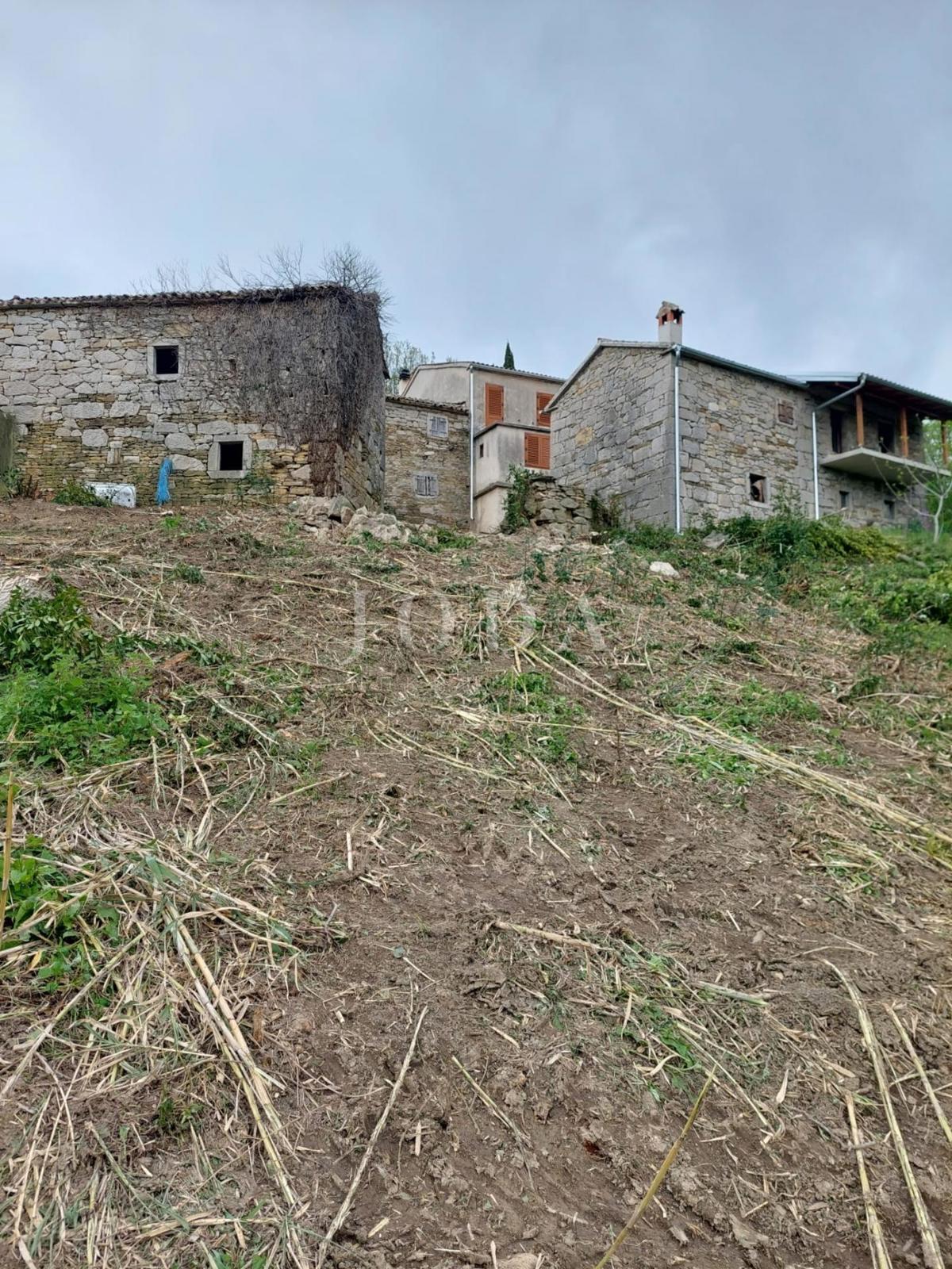 Casa andTerreno Buzet, 1.706m2