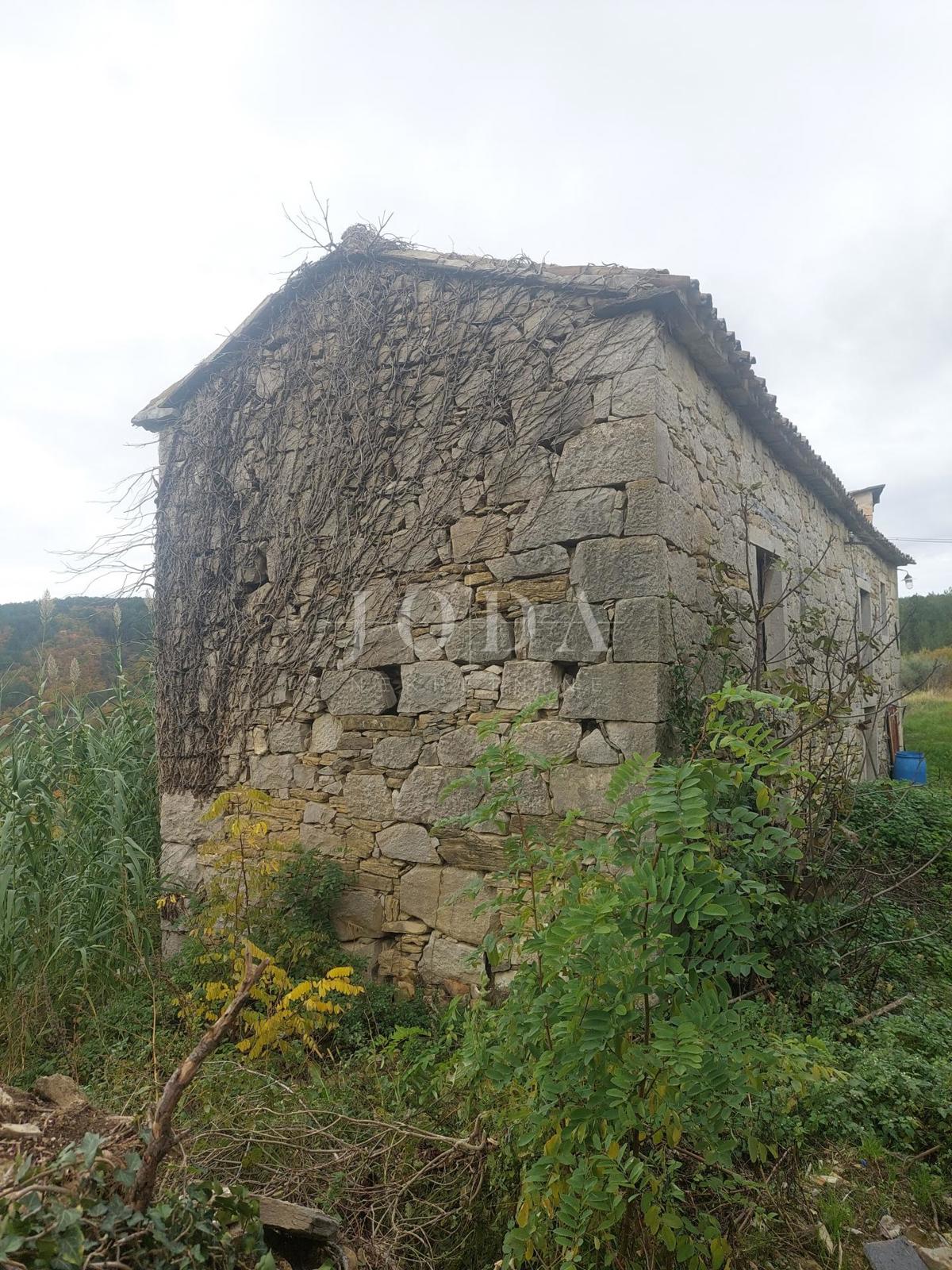 Casa andTerreno Buzet, 1.706m2