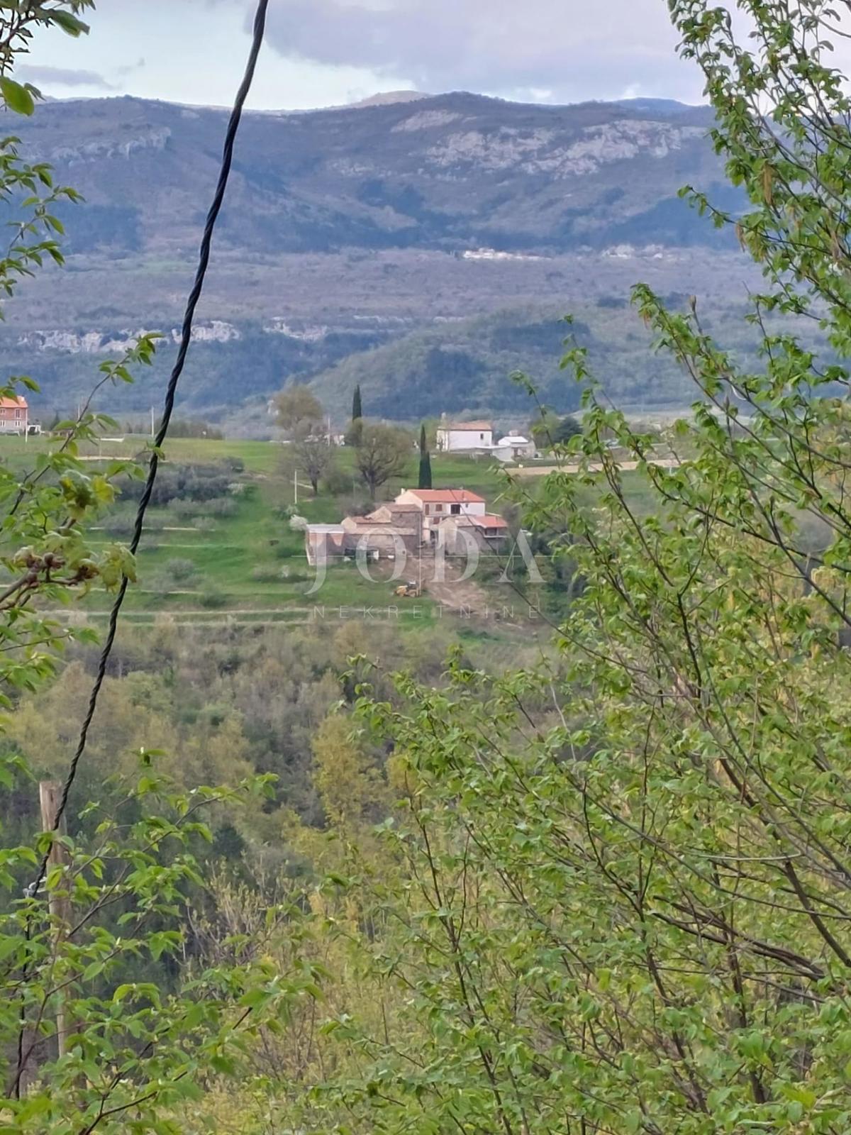 Casa andTerreno Buzet, 1.706m2
