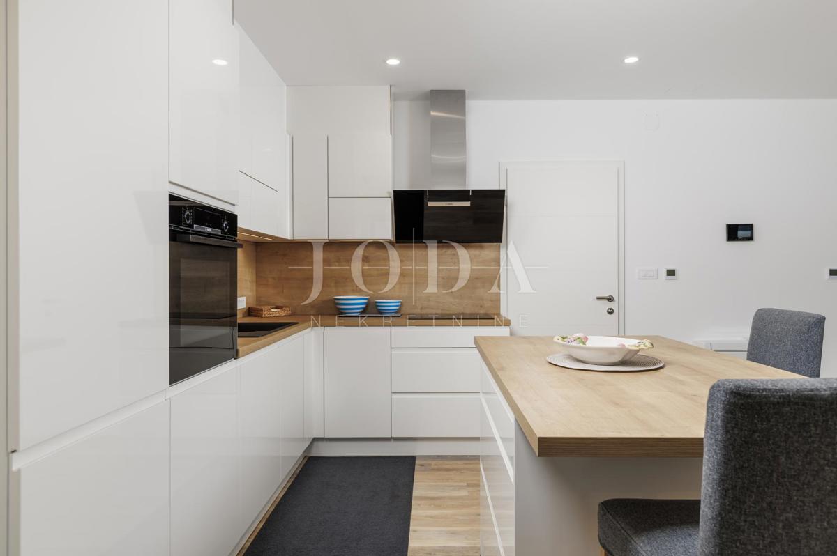 Jadranovo casa moderna vicino al mare