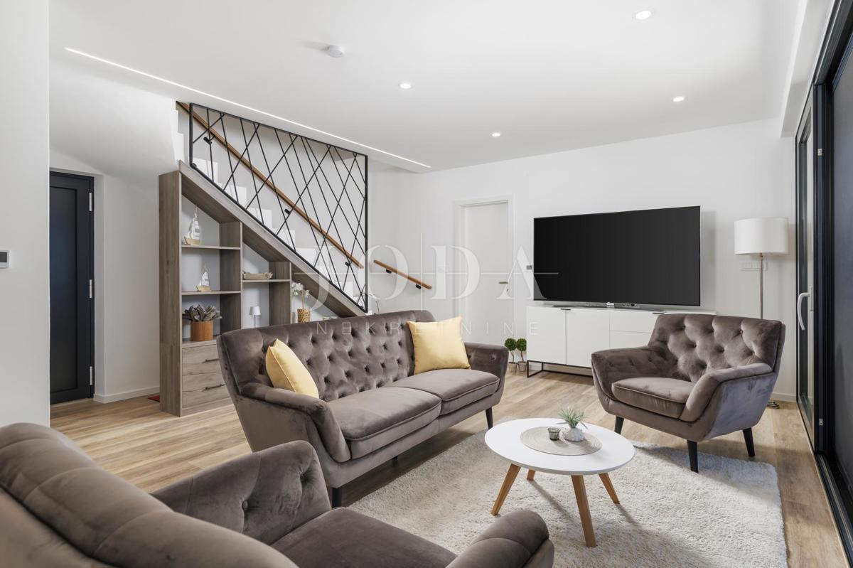 Jadranovo casa moderna vicino al mare