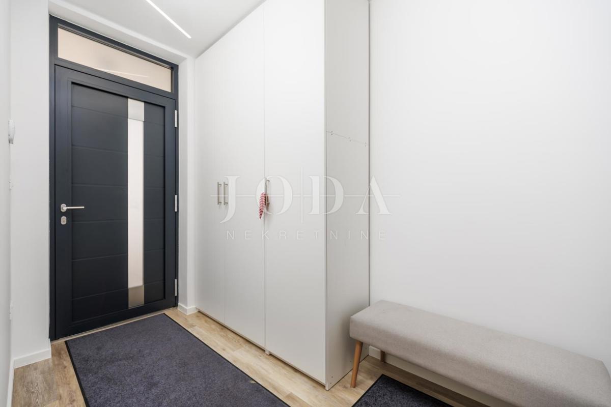 Jadranovo casa moderna vicino al mare