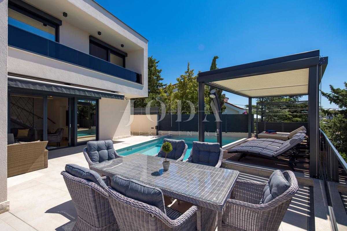 Jadranovo casa moderna vicino al mare