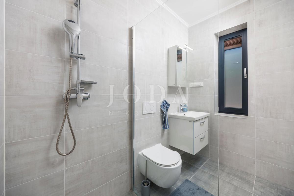 Jadranovo casa moderna vicino al mare