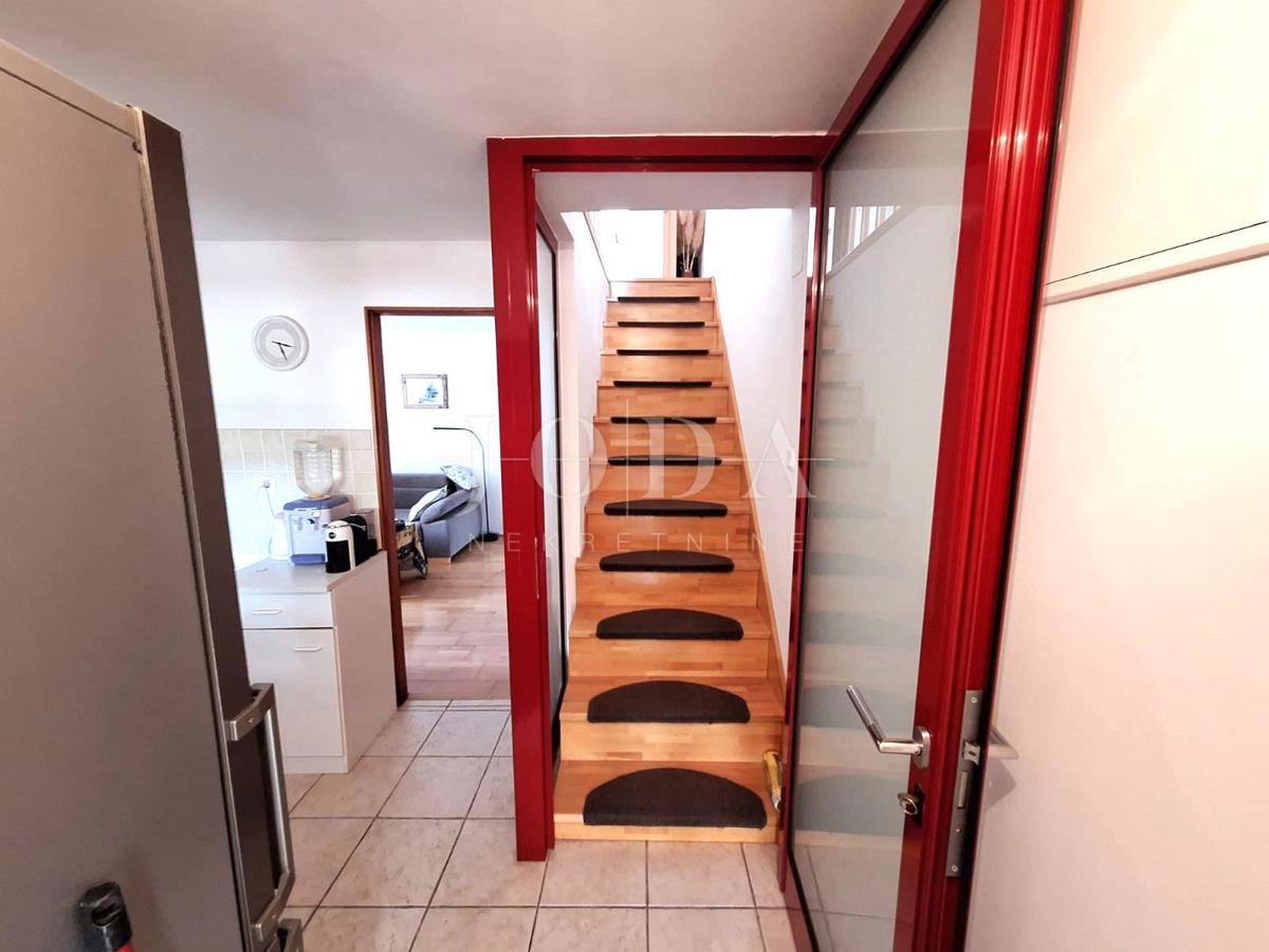 Casa vicino al mare con due appartamenti - Punat