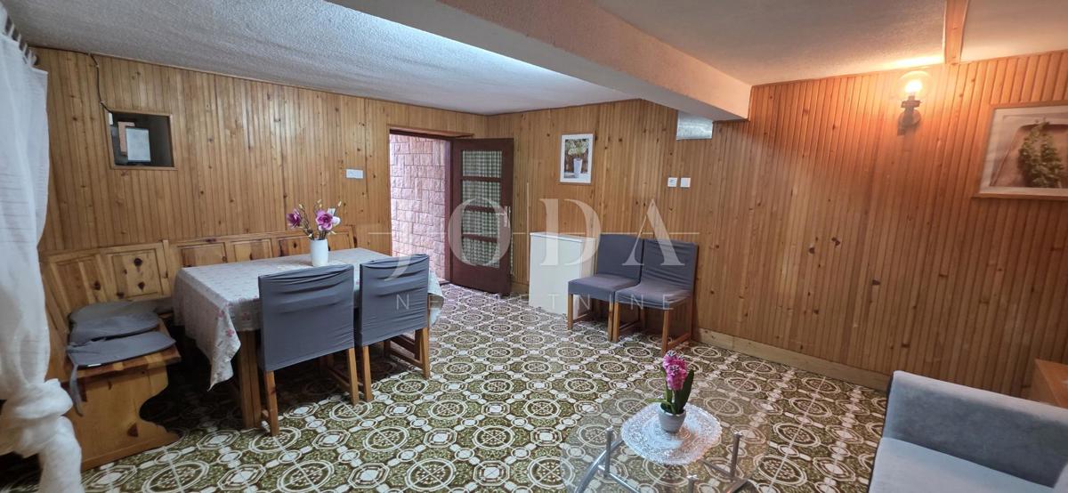 Casa con terrazza e vista mare | Selce, vicino alla spiaggia – vendita