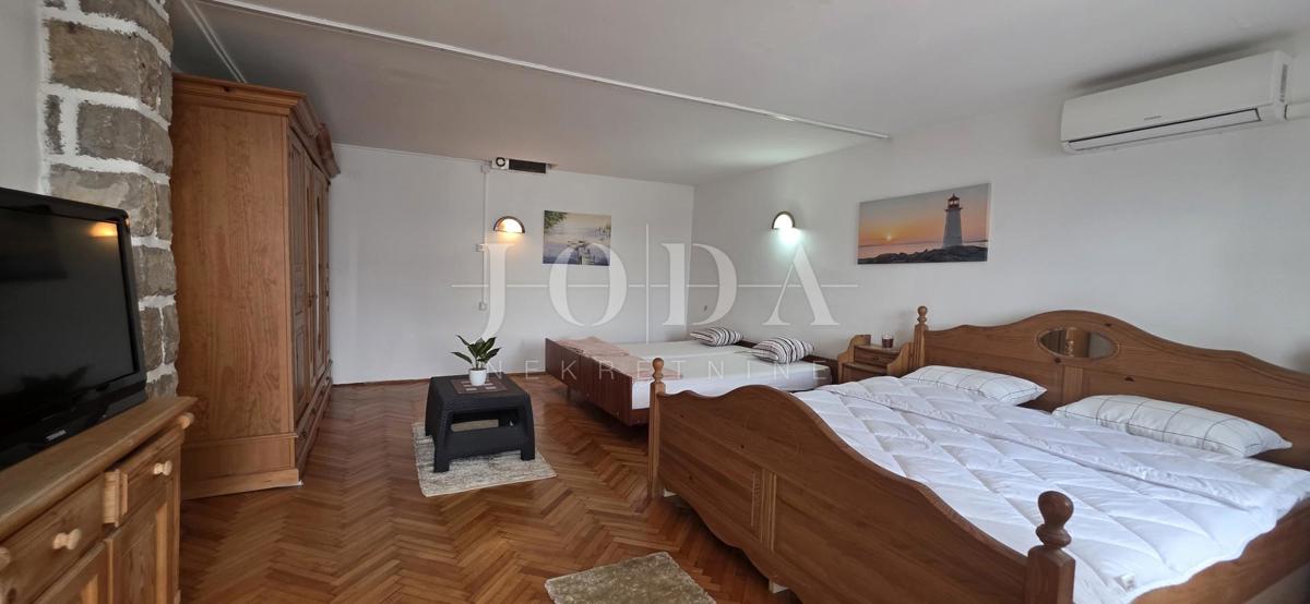 Casa con terrazza e vista mare | Selce, vicino alla spiaggia – vendita