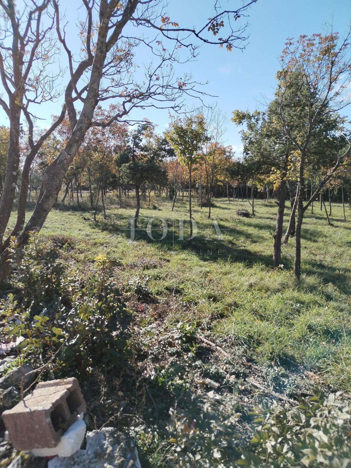 Terreno Barban, 1.284m2