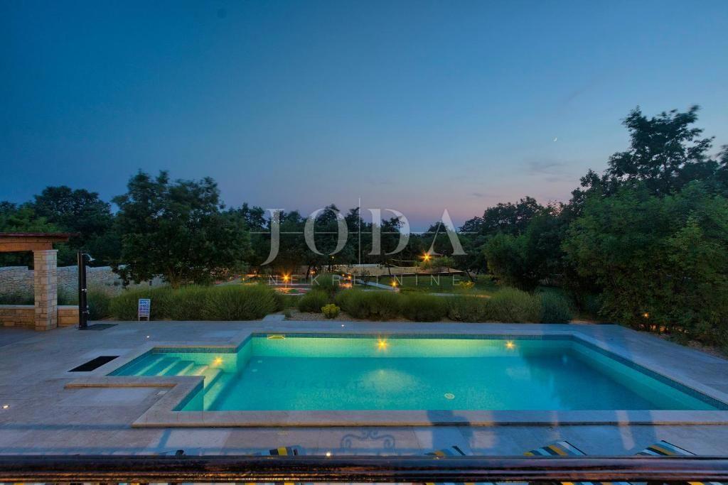 Casa Svetvinčenat, 294m2