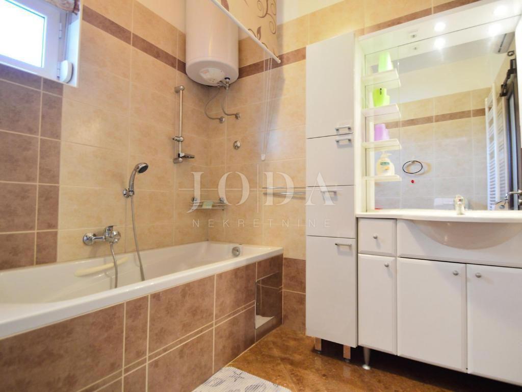 Casa Veprinac, Opatija - Okolica, 1.000m2