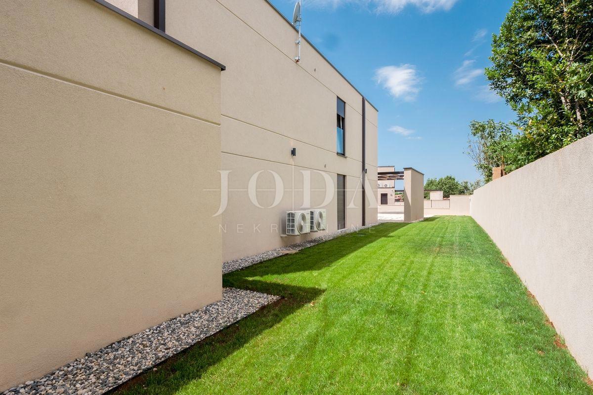 Casa Kaštelir, Kaštelir-Labinci, 383m2