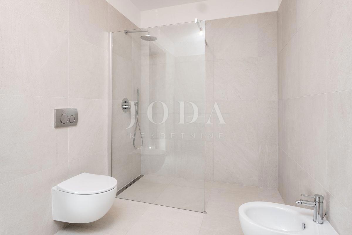 Casa Kaštelir, Kaštelir-Labinci, 383m2