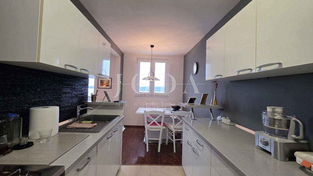 Allogio Crikvenica, 70m2