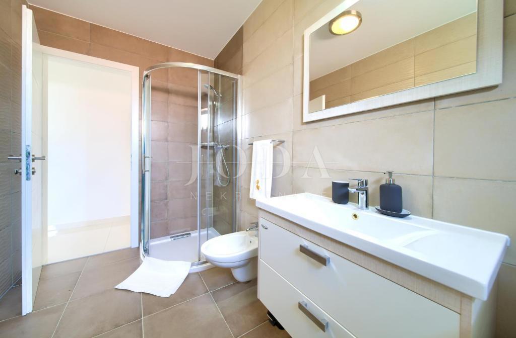 Due appartamenti moderni in ottima posizione vicino al mare