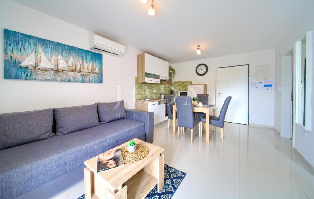 Due appartamenti moderni in ottima posizione vicino al mare