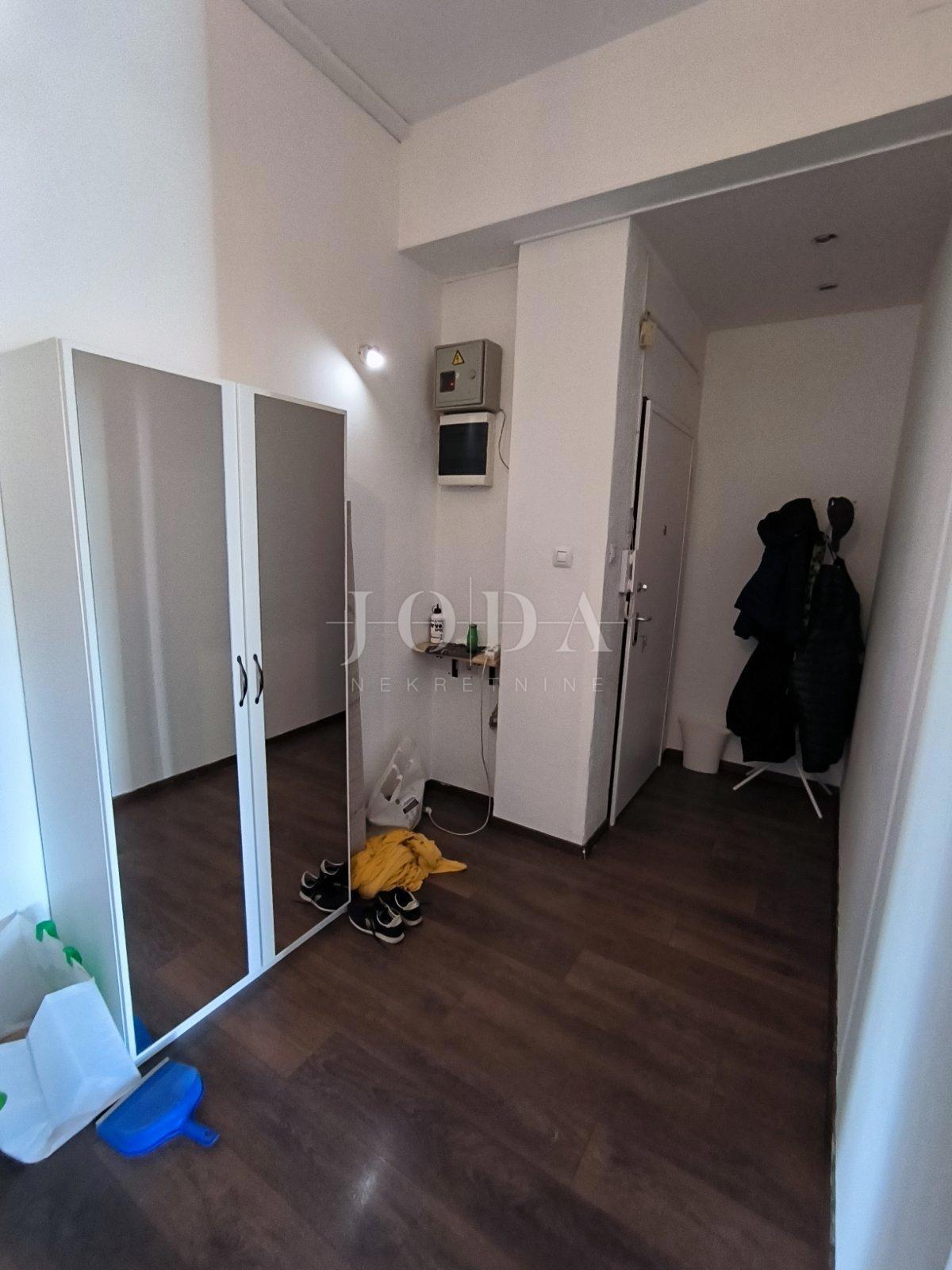 Allogio Centar, Rijeka, 68m2