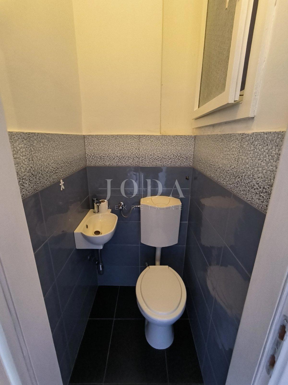 Allogio Centar, Rijeka, 68m2