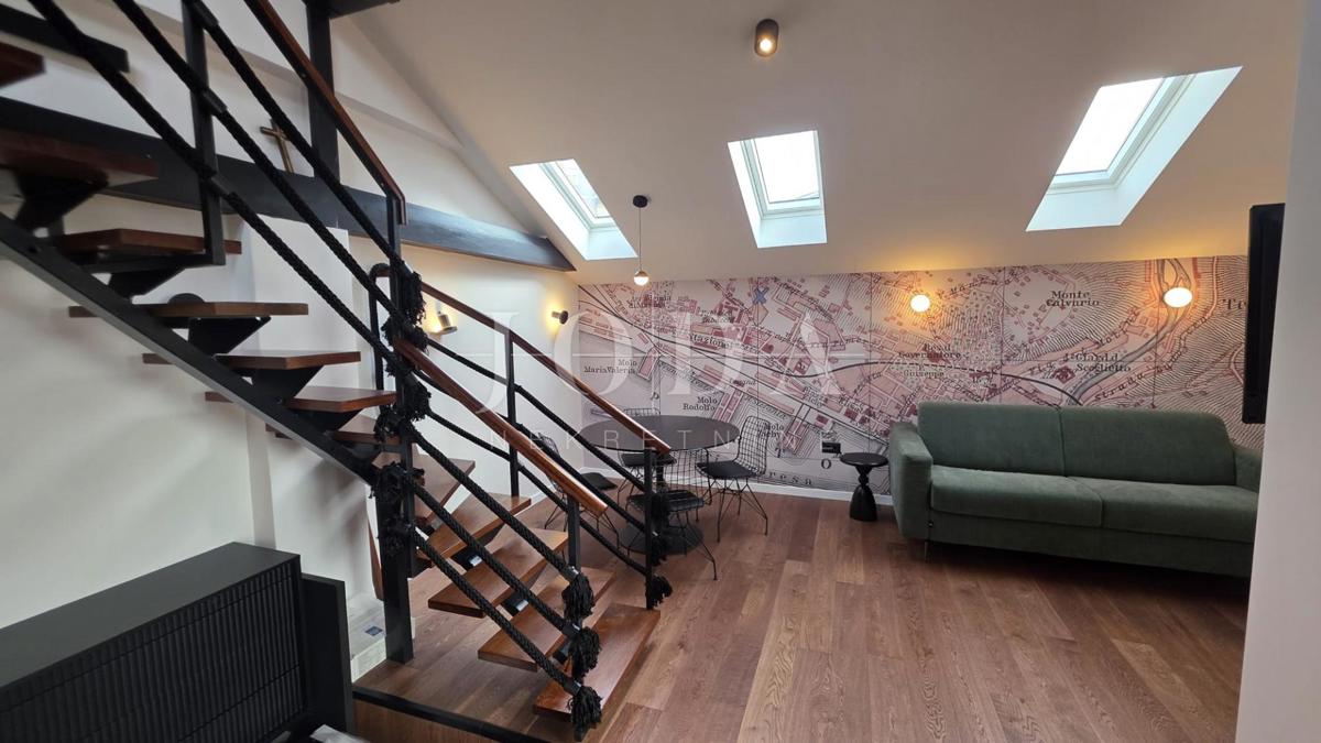 Allogio Centar, Rijeka, 28,08m2