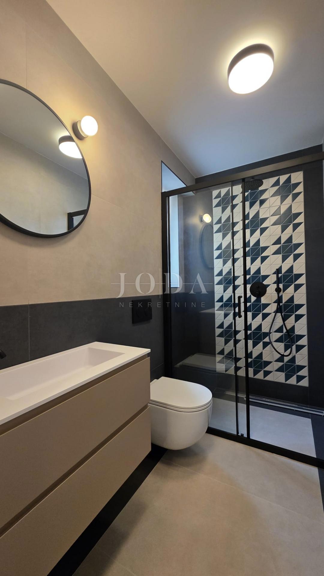 Allogio Centar, Rijeka, 28,08m2