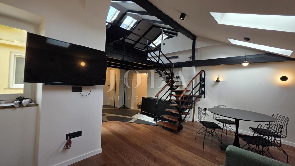 Allogio Centar, Rijeka, 28,08m2