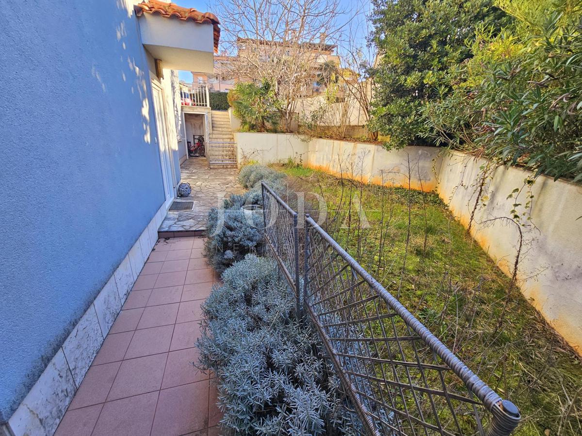 Appartamento con giardino, vicino al centro e al mare - Malinska