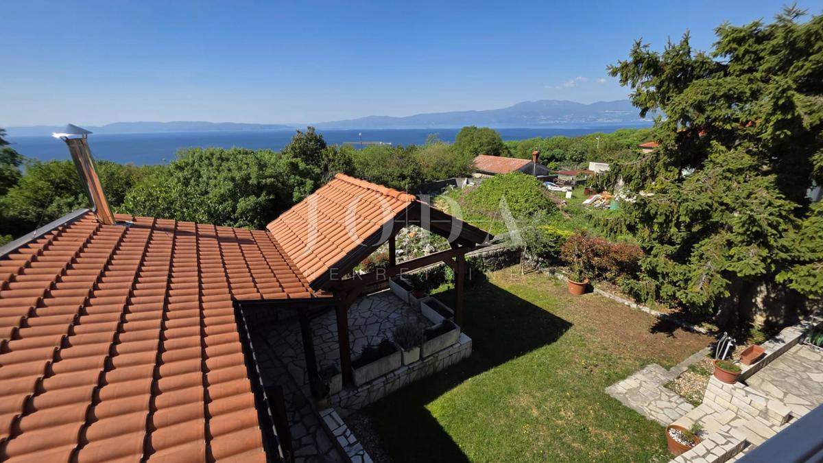 Casa Rožmanići, Kostrena, 75m2