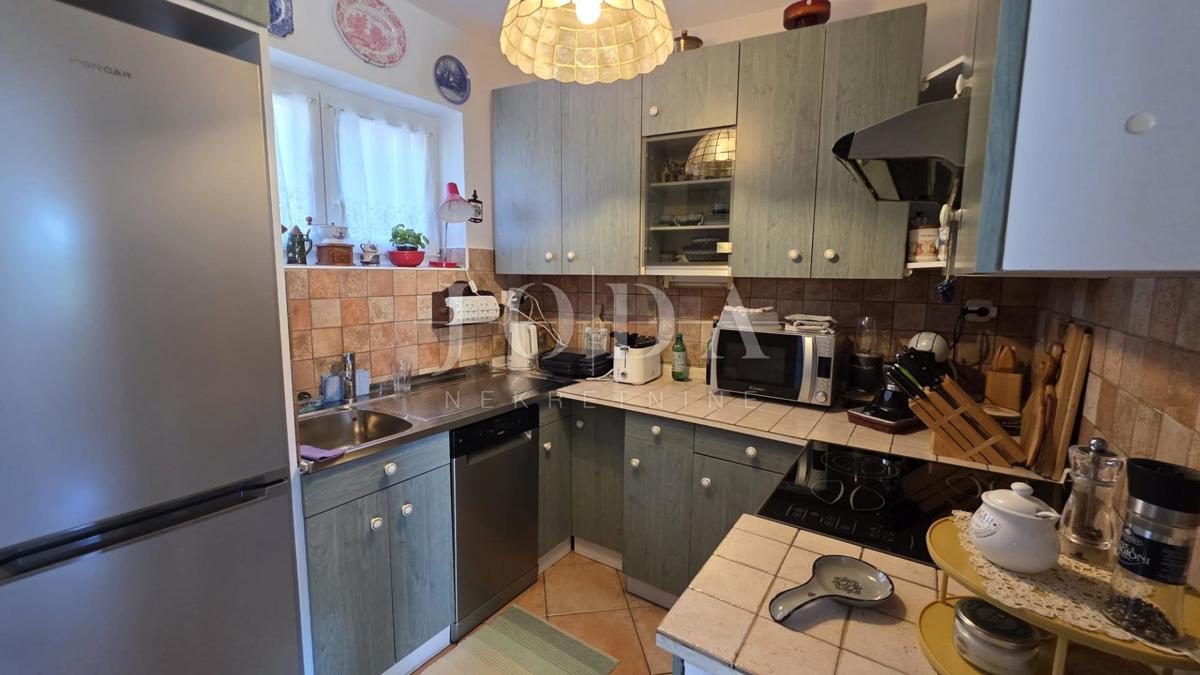 Casa Rožmanići, Kostrena, 75m2