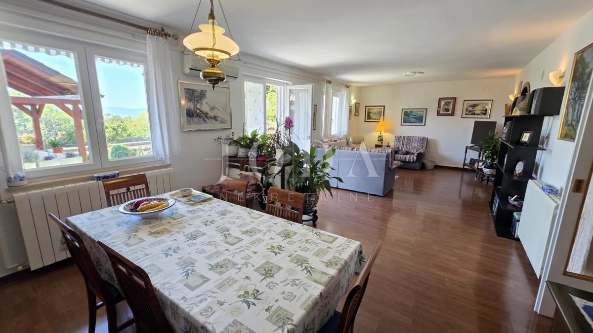 Casa Rožmanići, Kostrena, 75m2