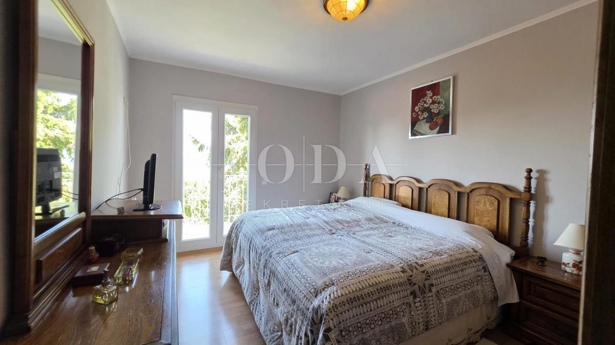 Casa Rožmanići, Kostrena, 75m2