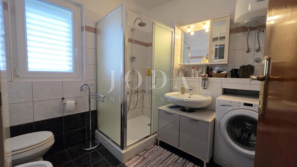 Casa Rožmanići, Kostrena, 75m2