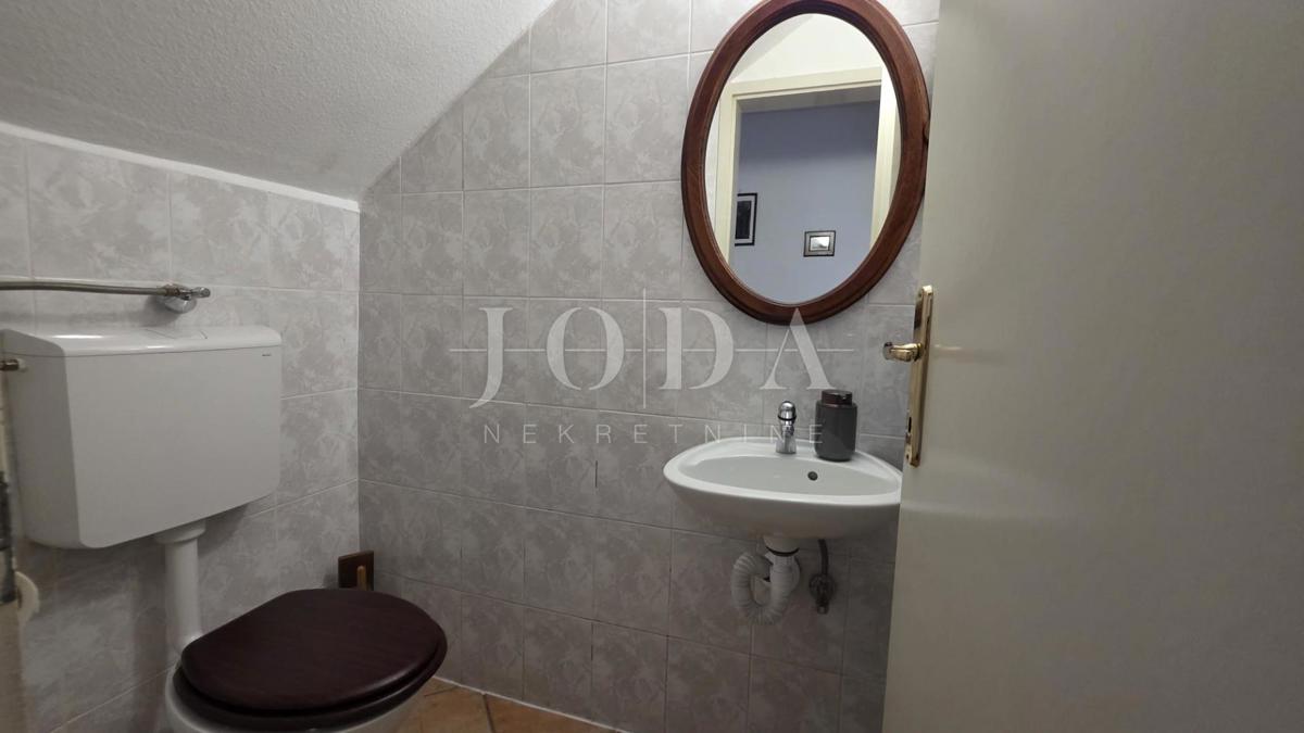 Casa Rožmanići, Kostrena, 75m2