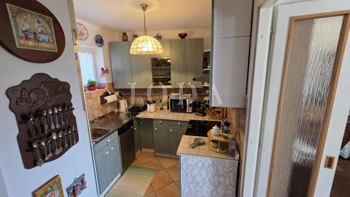 Casa Rožmanići, Kostrena, 75m2