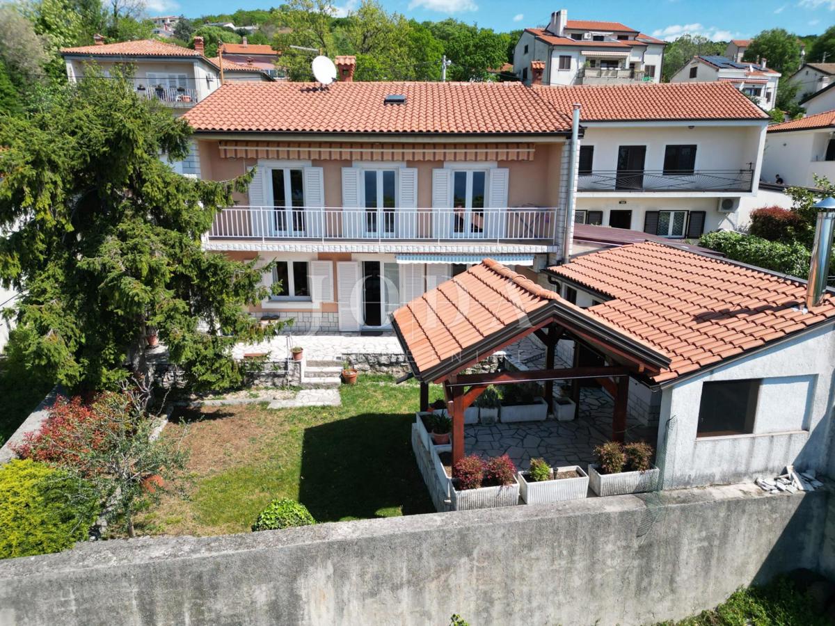 Casa Rožmanići, Kostrena, 75m2