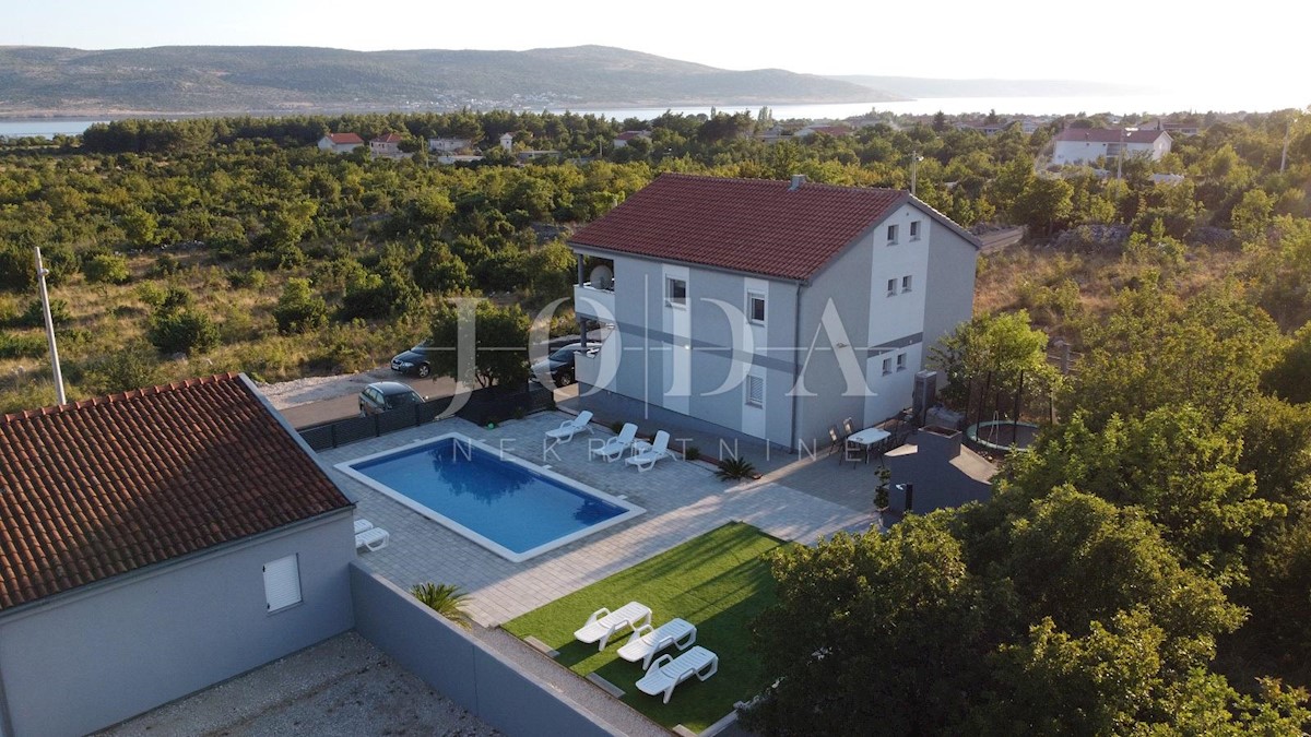 Casa Seline, Starigrad, 100m2