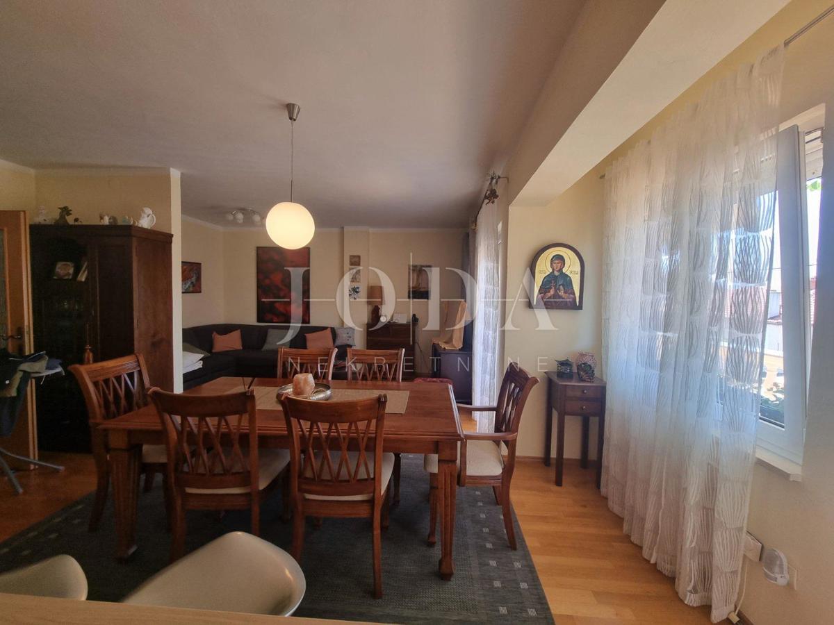 Casa Novi Vinodolski, 320m2