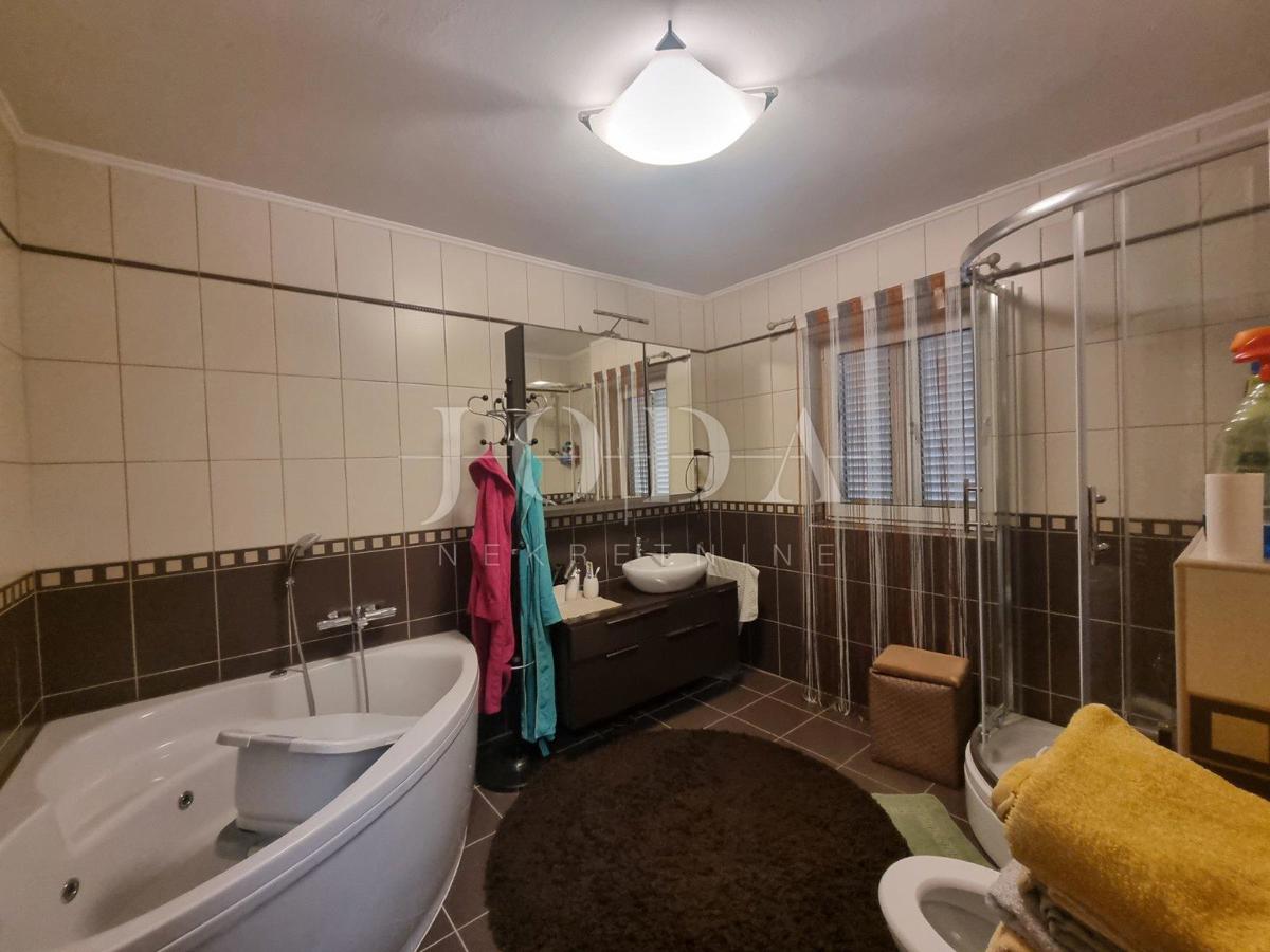 Casa Novi Vinodolski, 320m2