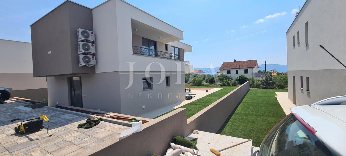 Villa con piscina e vista mare, città di Krk - dintorni