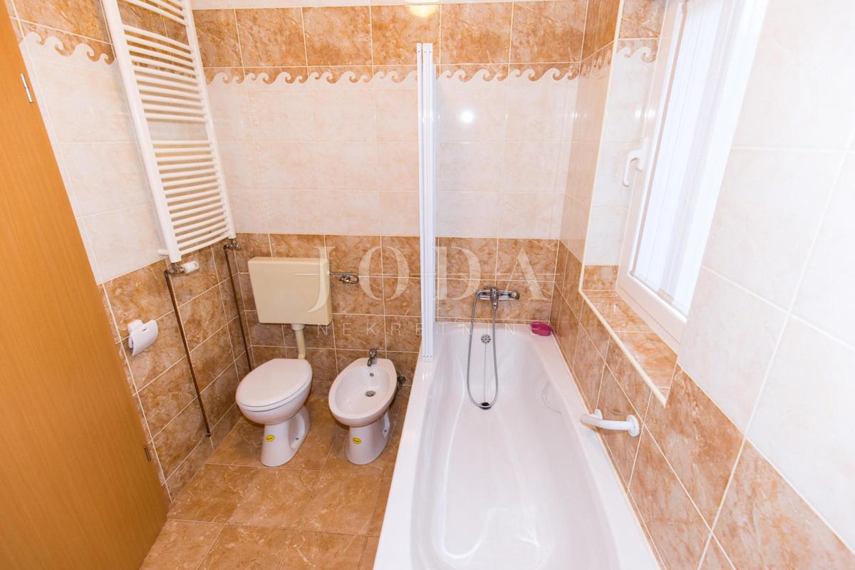 Villa in una posizione privilegiata con vista sul mare 