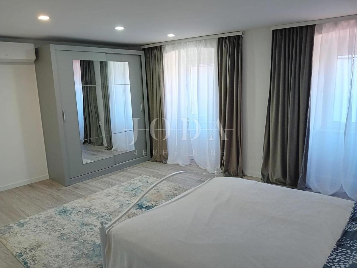 Omišalj, centro storico, casa in pietra 