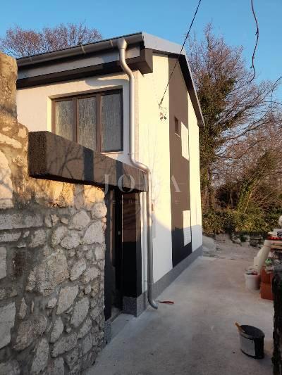  Bribir, casa con due appartamenti