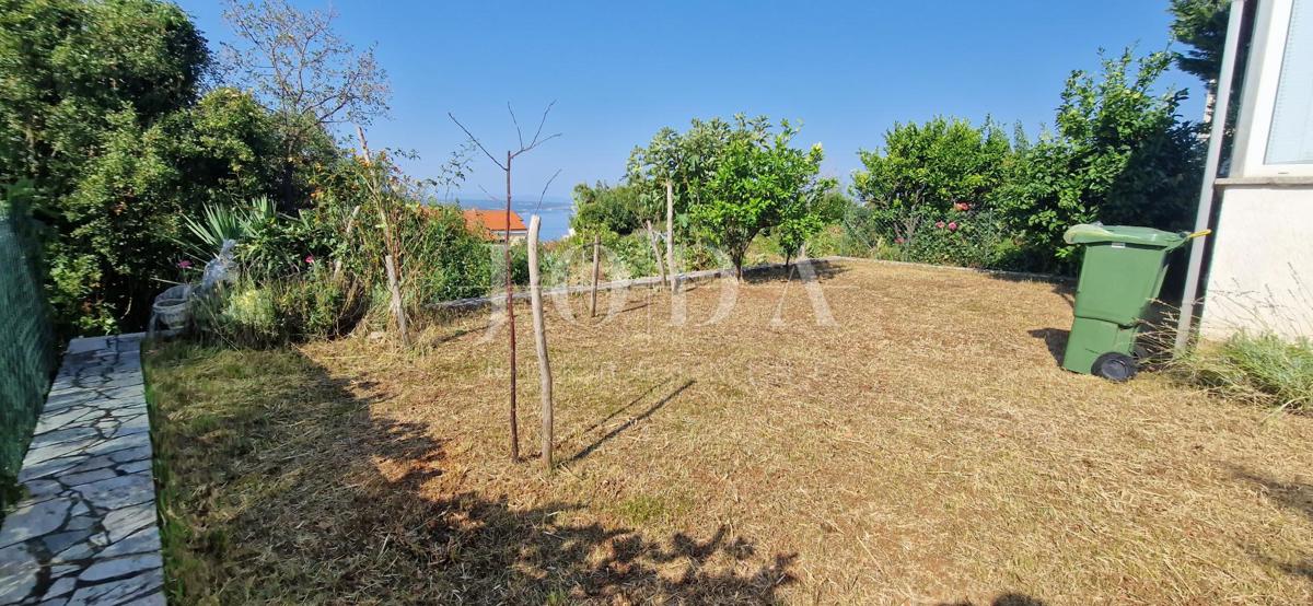 Crikvenica, appartamento al piano terra con ampio giardino