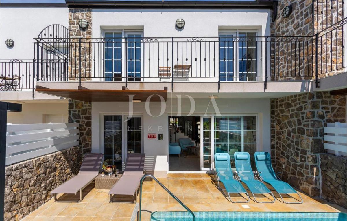 Villa con piscina e vista mare - isola di Krk