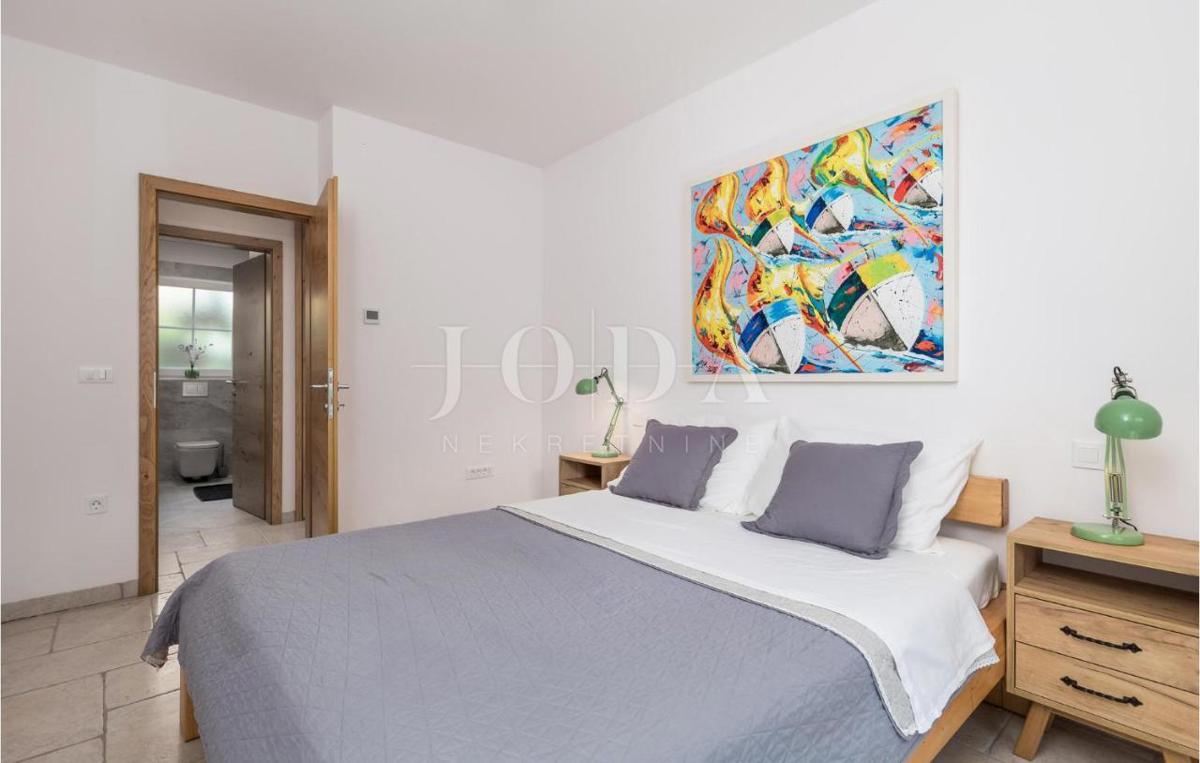 Villa con piscina e vista mare - isola di Krk