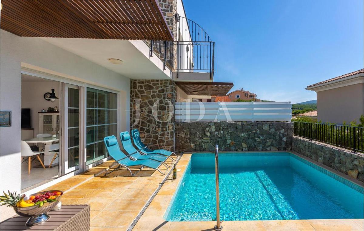 Villa con piscina e vista mare - isola di Krk