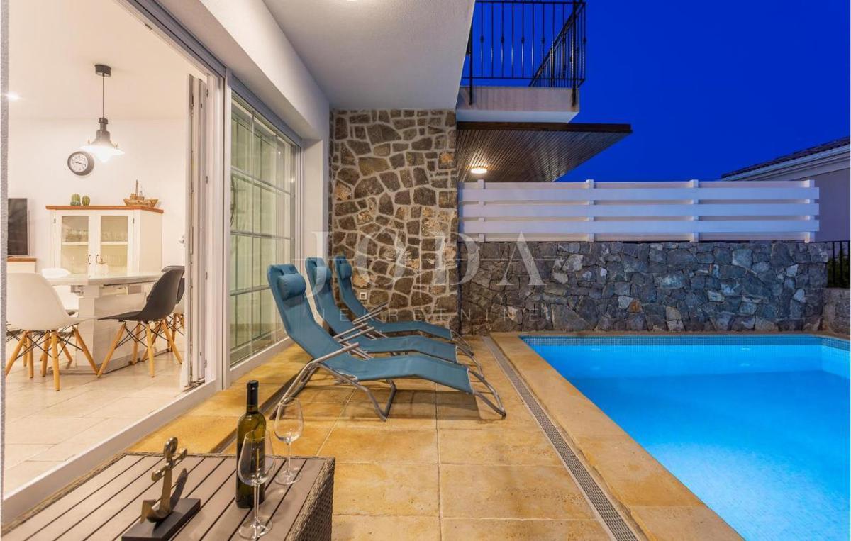 Villa con piscina e vista mare - isola di Krk
